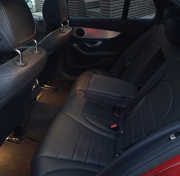 Mercedes-Benz C350 e 14 of 17