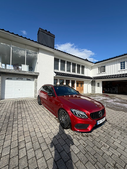 Mercedes-Benz C350 e 2 of 17