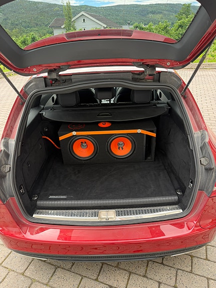 Mercedes-Benz C350 e 10 of 17