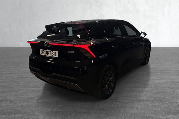 Elegant baklys med unikt lyssignatur