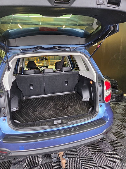 Subaru Forester 4 of 5