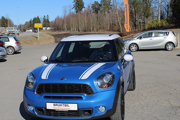 MINI Cooper S 4 of 5