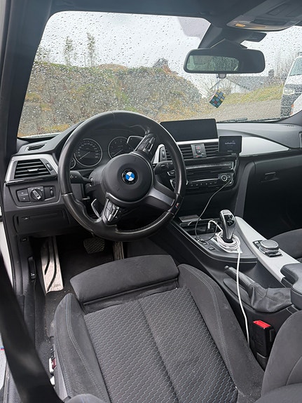 BMW 335d 24 of 30