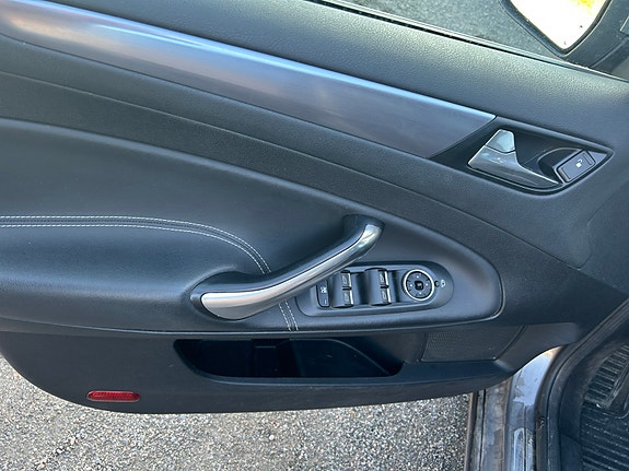 Ford Mondeo 14 of 24