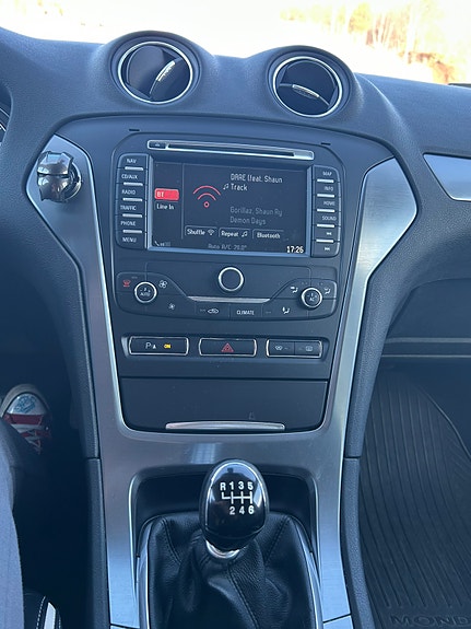 Ford Mondeo 18 of 24