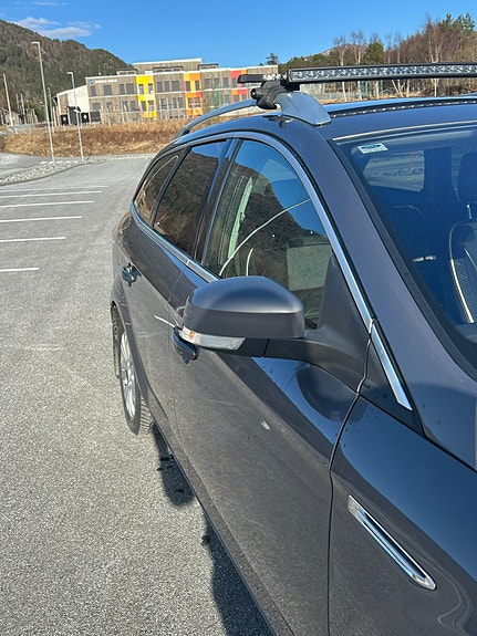 Ford Mondeo 4 of 5
