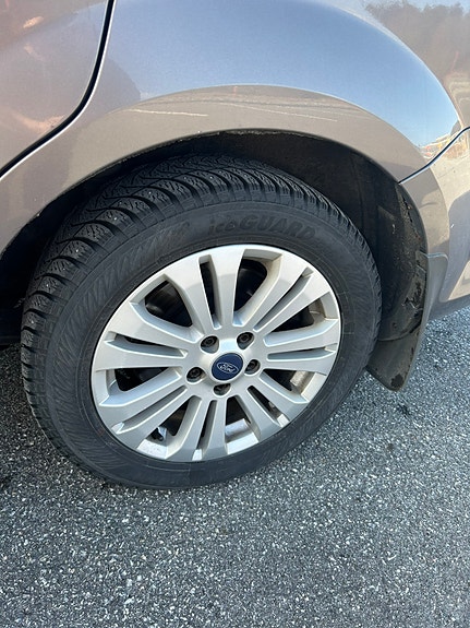 Ford Mondeo 11 of 24