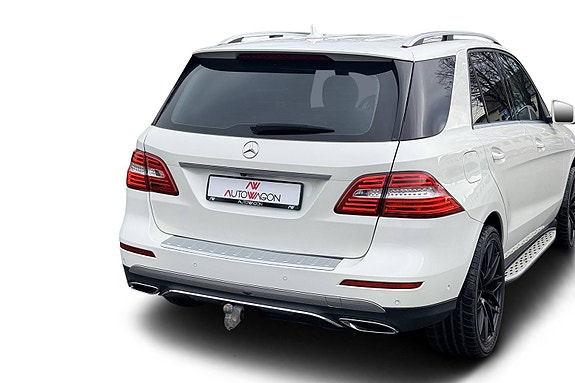 Mercedes-Benz ML350 14 of 30