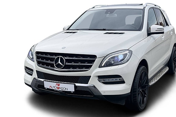 Mercedes-Benz ML350 5 of 5