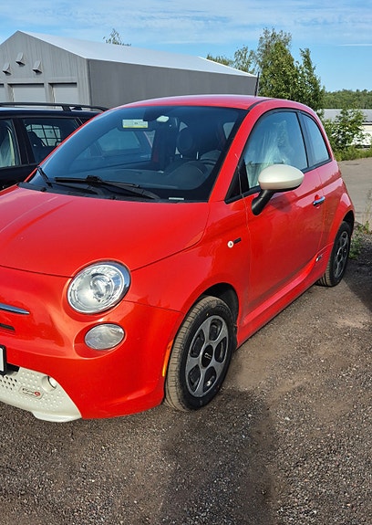 Fiat 500 2 of 3