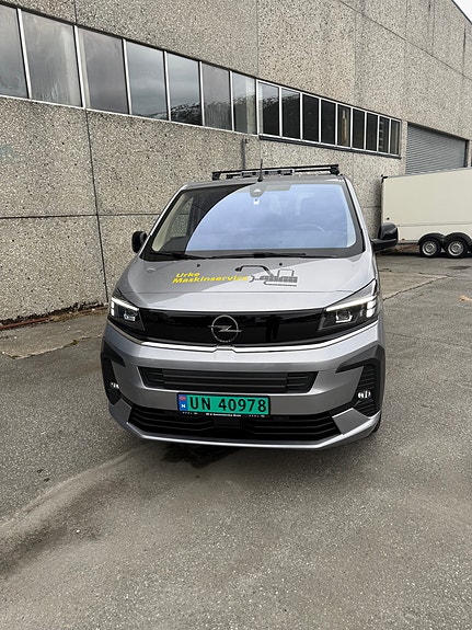 Opel Vivaro 2 of 5
