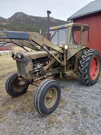 Volvo T 400 Buster med boggier og belter. 2 of 5