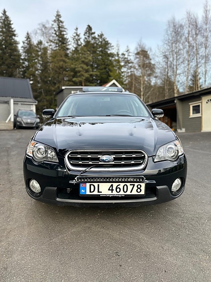 Subaru Legacy 4 of 5