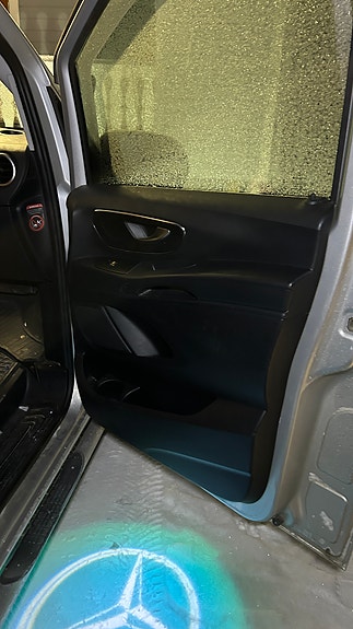 Mercedes-Benz Vito 119 11 of 14