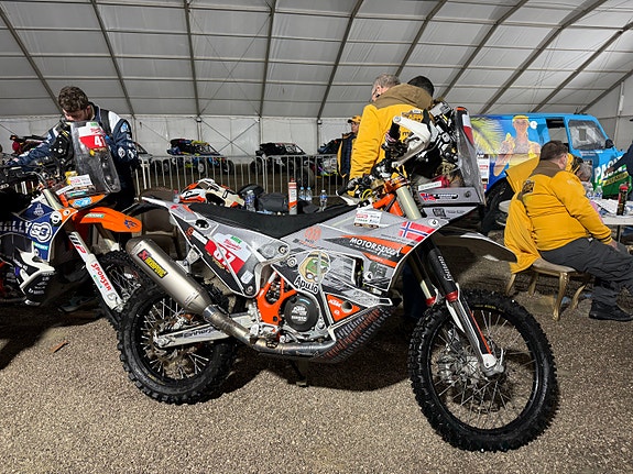 KTM 450 Rally Replica 5 of 6
