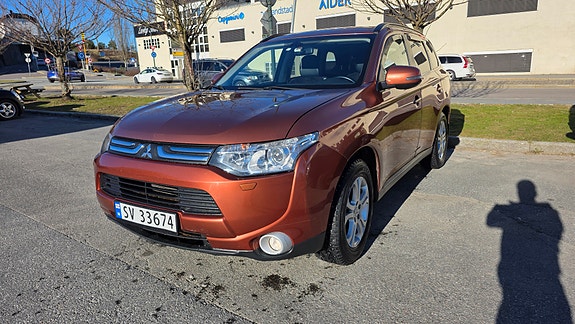 Mitsubishi Outlander 4 of 16