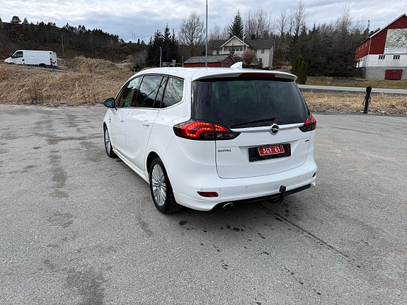 Opel Zafira Tourer 6 of 17
