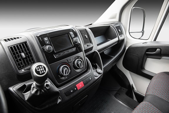 Peugeot Boxer 10 of 24