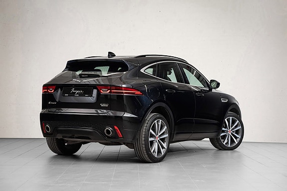 Jaguar E-PACE 3 of 5