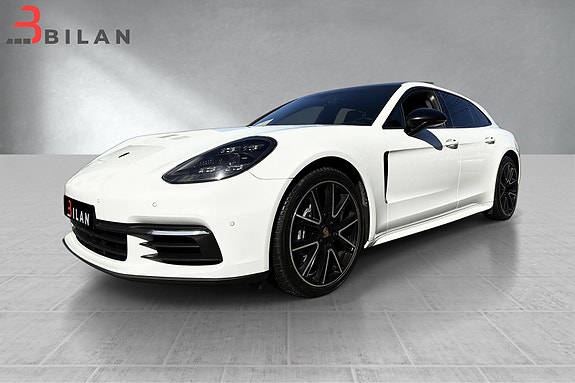 Porsche Panamera 2 of 5