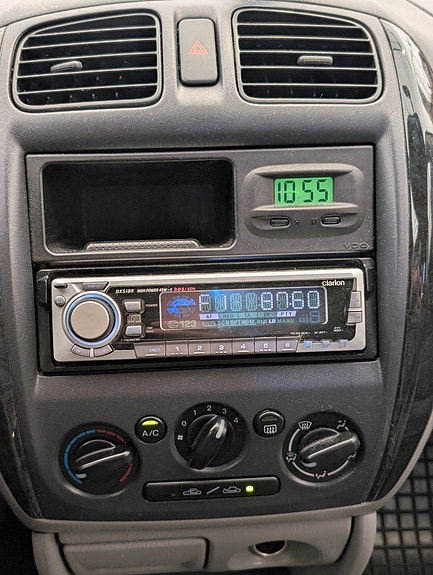 Mazda 323 13 of 16