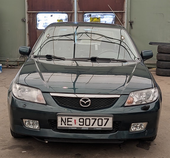 Mazda 323