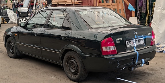 Mazda 323 4 of 16