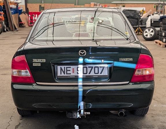Mazda 323 5 of 16