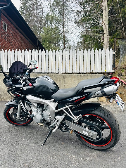 Yamaha FZ6-S Fazer 13 of 30