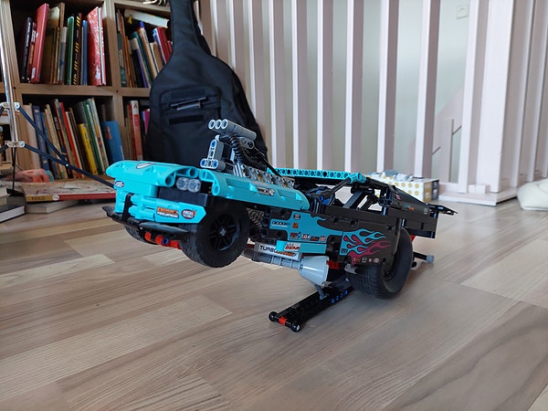 LEGO Technic drag racer 42050