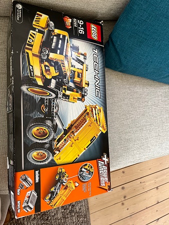 LEGO Technic lastebil med tipphenger