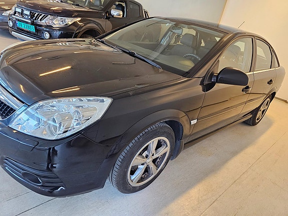 Opel Vectra 2 of 5