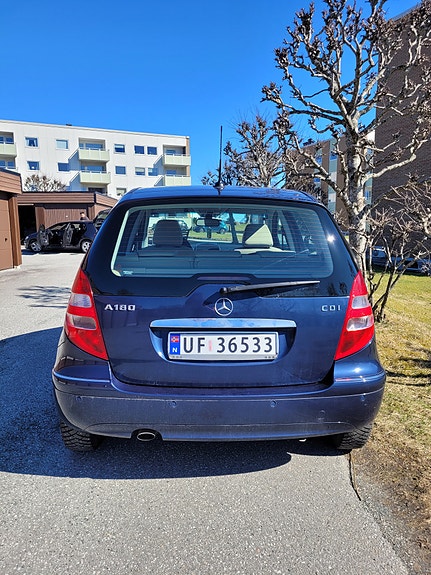 Mercedes-Benz A180 6 of 24