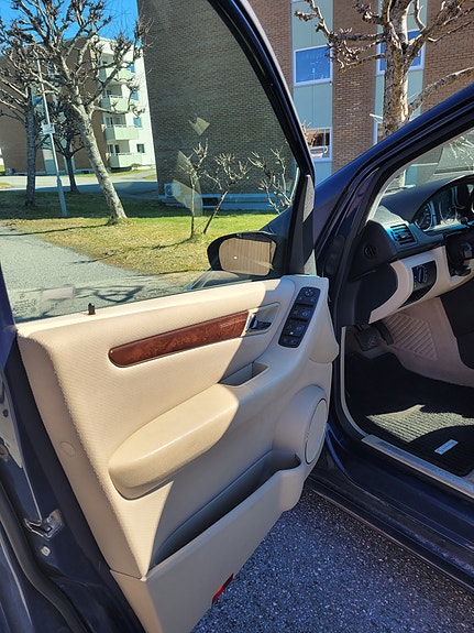 Mercedes-Benz A180 12 of 24