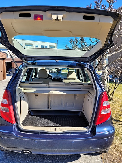 Mercedes-Benz A180 8 of 24