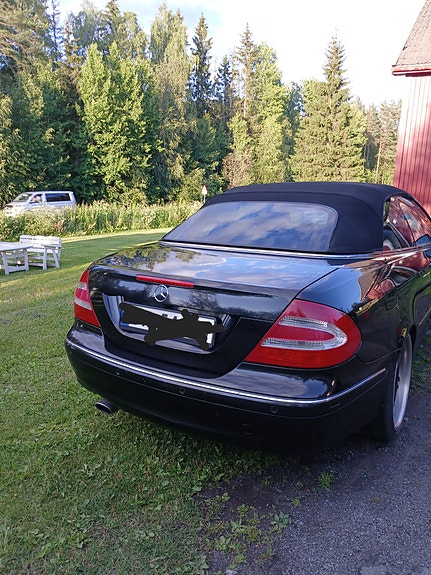 Mercedes-Benz 209 5 of 5