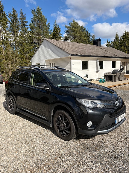 Toyota RAV4 5 of 5