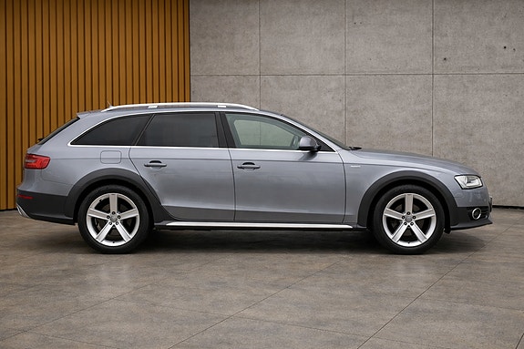 Audi A4 allroad 3 of 5