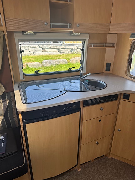 Dethleffs Camper 720 med køyer og frokostgruppe klart for innflytting, kan ta dyrere innbytte i bobil, campingvogn eller båt 18 of 24