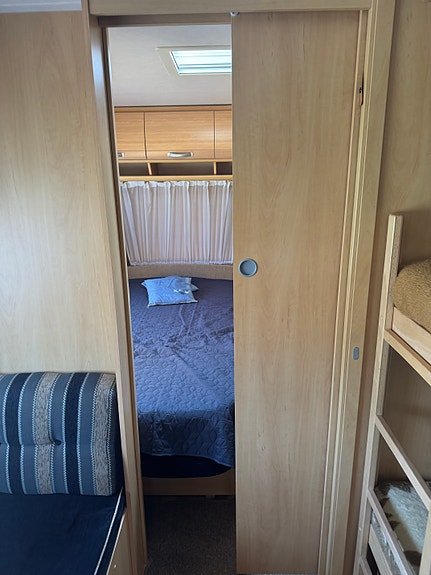 Dethleffs Camper 720 med køyer og frokostgruppe klart for innflytting, kan ta dyrere innbytte i bobil, campingvogn eller båt 16 of 24
