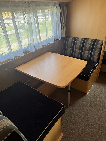 Dethleffs Camper 720 med køyer og frokostgruppe klart for innflytting, kan ta dyrere innbytte i bobil, campingvogn eller båt 8 of 24