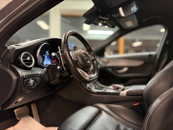 Mercedes-Benz C350 e 14 of 30