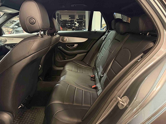 Mercedes-Benz C350 e 29 of 30