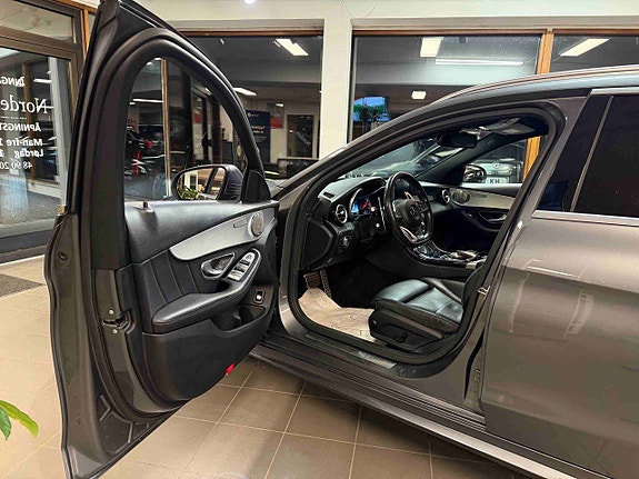 Mercedes-Benz C350 e 9 of 30