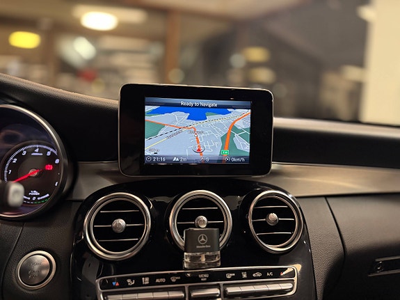 Mercedes-Benz C350 e 23 of 30