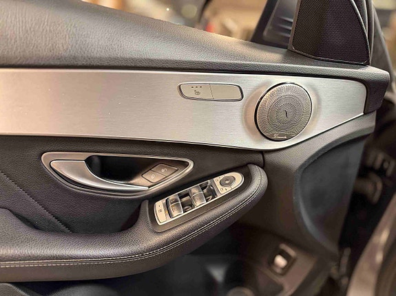 Mercedes-Benz C350 e 10 of 30
