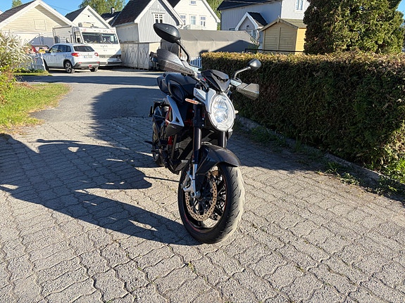 MV Agusta Brutale 800 4 of 5
