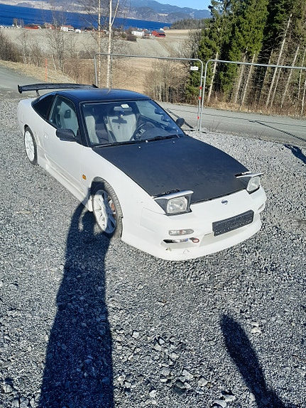 Nissan 200 SX 3 of 5