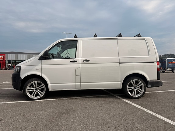 Volkswagen Transporter 3 of 5