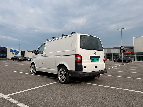 Volkswagen Transporter 4 of 5